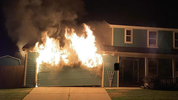 fort-collins-garage-fire-poudre-fire.jpg 