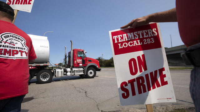 Marathon Oil Union Workers Strike In Detroit 