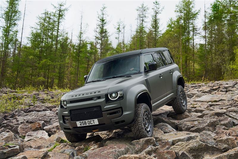 New Defender OCTA旗艦越野車。（圖／Jaguar Land Rover）