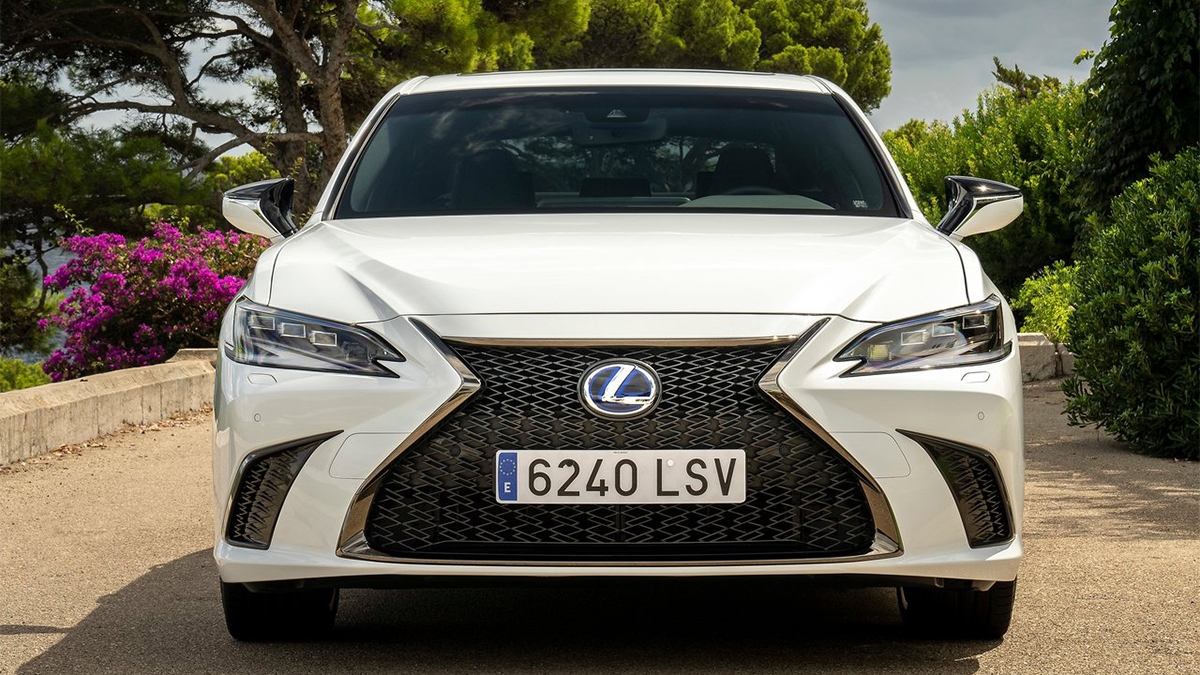 2024 Lexus ES 300h F Sport