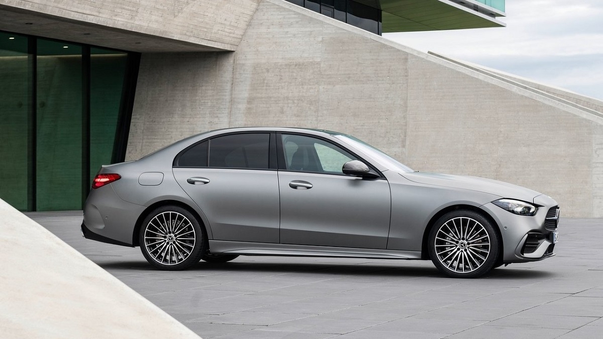 2024 M-Benz C-Class Sedan C200 AMG Line