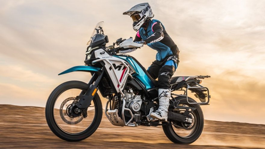 2024 CFMOTO MT 450 ABS