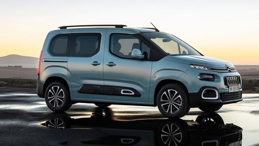 2024 Citroen Berlingo Feel M五人座