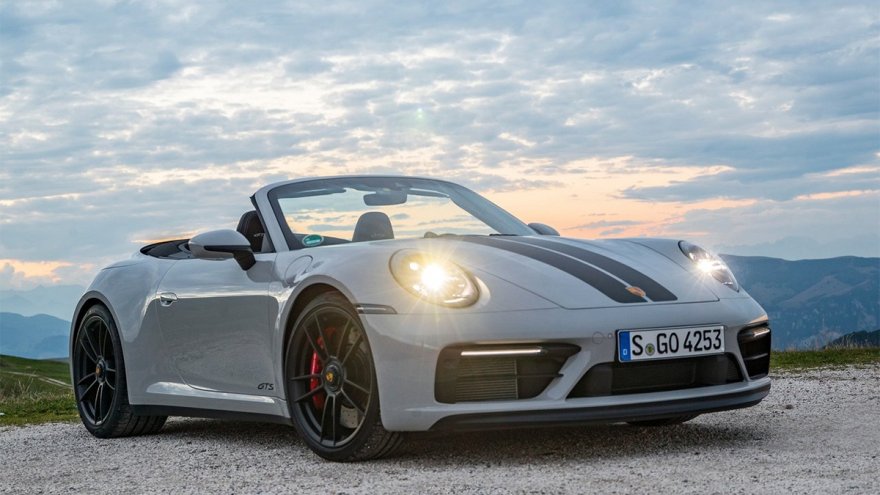 2022 Porsche 911 Carrera 4 GTS Cabriolet