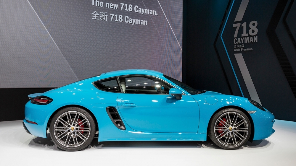 2024 Porsche Cayman S