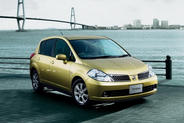 2008 Nissan Tiida 五門1.8P