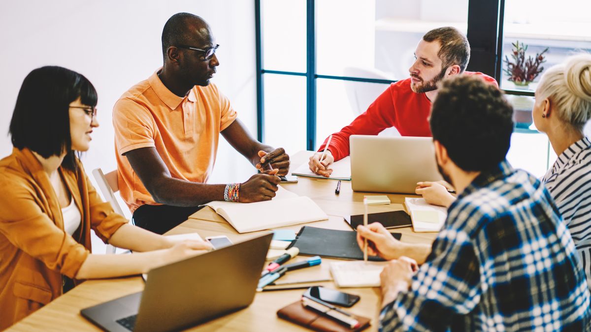 Você sabe como o mercado de trabalho funciona?