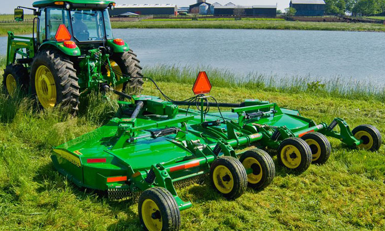 John Deere Heavy-Duty Rotary Cutter