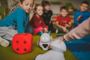 A classroom interacting with the Photon