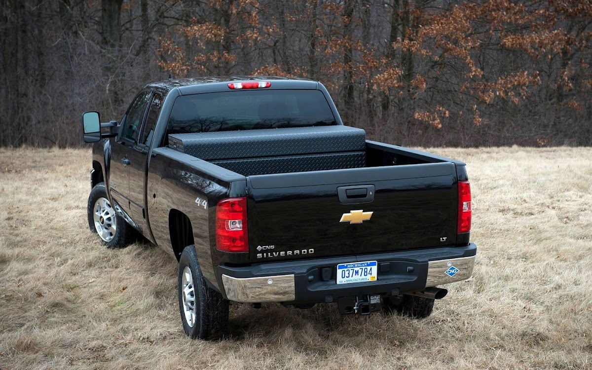 2013 Chevrolet Silverado Widescreen HD Wallpaper 4