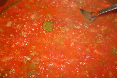 Creole tomato sauce made from garden fresh tomatoes, onion, green & red bell pepper, celery & seasonings.