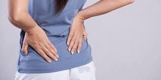 bilateral shoulder and hip pain are common symptoms of PMR