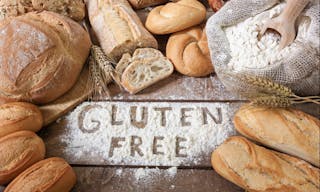 無麩質 A gluten free breads on wood background 