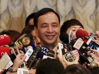 朱立倫 Chu, Chairman of KMT Party, speaks to the media after the 10th Cross-Strait Economic, Trade and Culture Forum in Shanghai