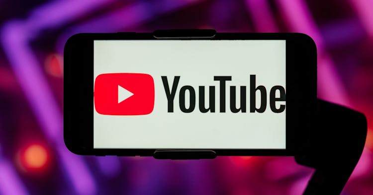 YouTube 擬測試以廣告支撐、由特定媒體業者提供之內容