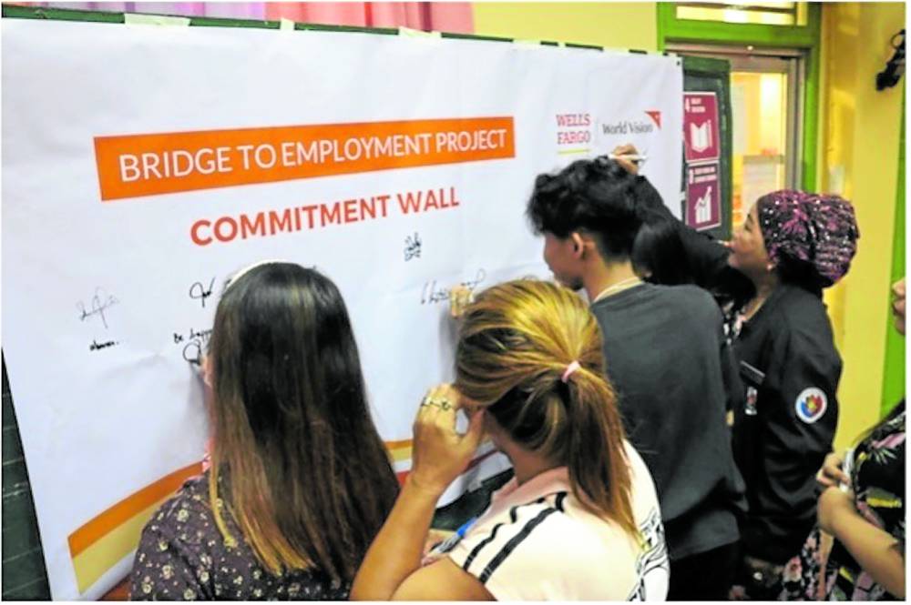 Easing ‘adulting’ for new jobseekers