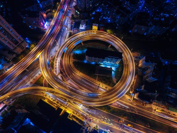 都市景観,夜,建築,ポートレート表示,建物,道路