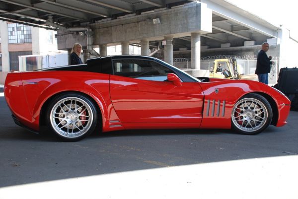 автомобиль,средство передвижения,спортивная машина,Сетевое шоу,Chevrolet,Chevrolet Corvette C6 ZR1