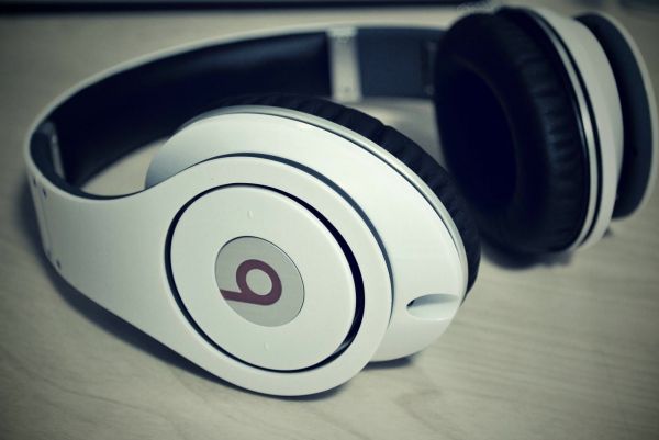 beats by dre,hvid,hovedtelefoner,teknologi,lyd,plast