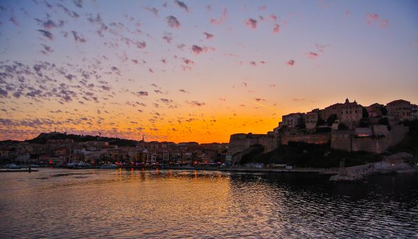 sea,city,cityscape,sunset,water,reflection