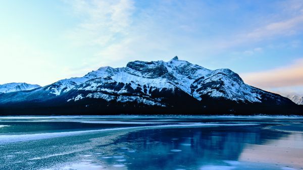 fotografia,neve,montanhas,nuvens,montanhas Rochosas,Abraham Lake