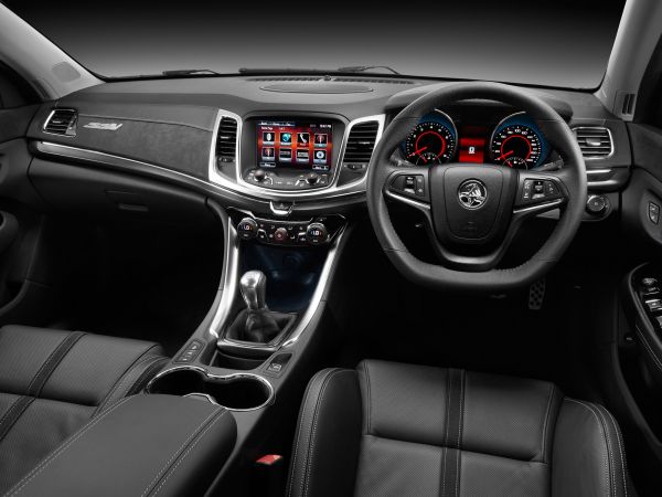 voiture,véhicule,2013,Sedan,voiture de sport,Holden