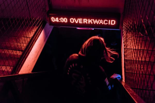 neon,éjszaka,sötét,Moszkva,Oroszország,nők