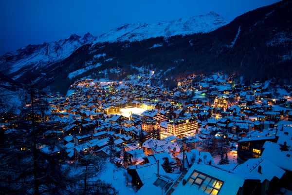 paesaggio,montagne,paesaggio urbano,cielo,luci,notte