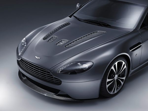 xe hơi,Xe,xe thể thao,Aston Martin,Aston Martin DBS,Aston Martin V12 Vantage