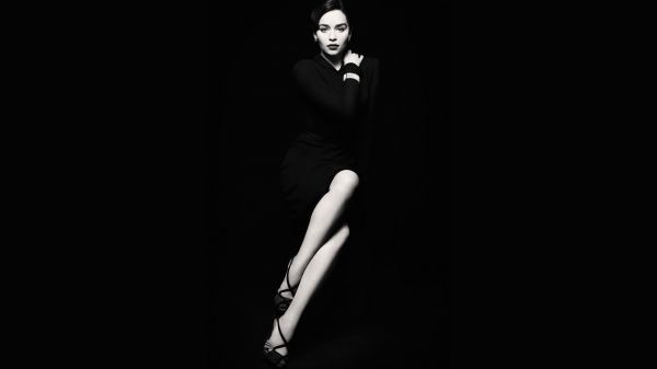 Emilia Clarke,women,monochrome