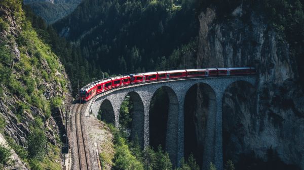 tren,montañas,vista aérea,puente,ferrocarril,Suiza