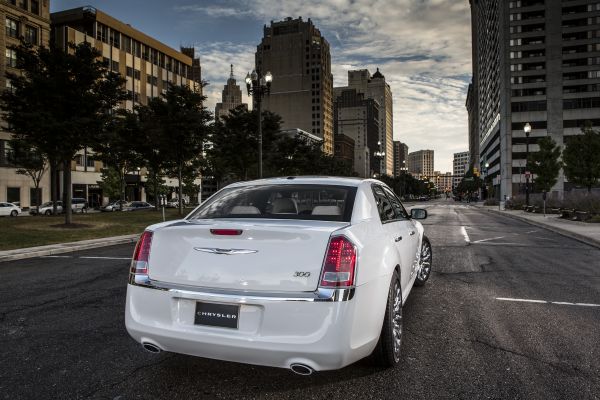 carro,veículo,Carro esportivo,2015,Chrysler,Sedan