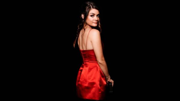 model,dress,fashion,Lucy Hale,women,supermodel