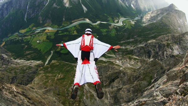 foresta,uomini,gli sport,alberi,montagne,sport