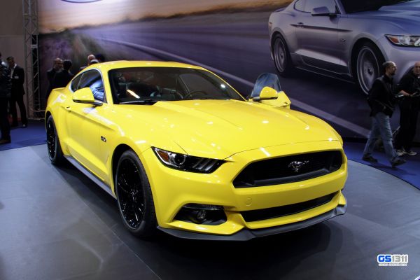 coche,vehículo,coche deportivo,amarillo,Ford Mustang,Vado