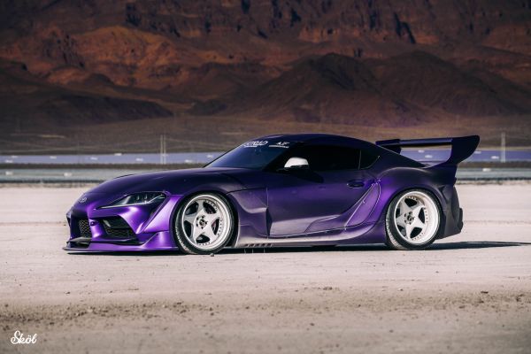 supra,violetti autot