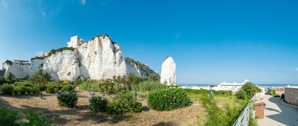 Italien,Meer,Monolite Pizzomunno,Castello Svevo Aragonese,Vieste,Cliff