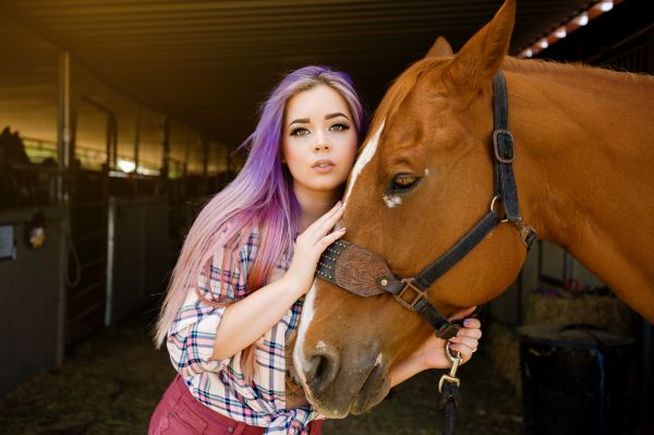 women,blonde,face,dyed hair,long hair,horse