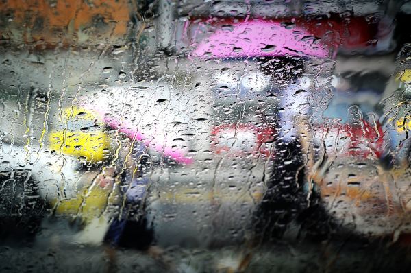 pluie,rue,trottoirs,en plein air