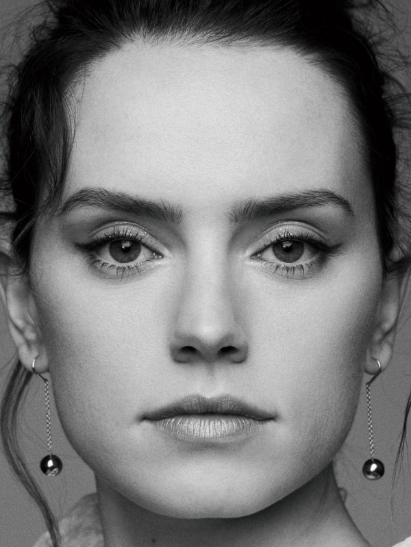 Daisy Ridley,actress,celebrity,monochrome