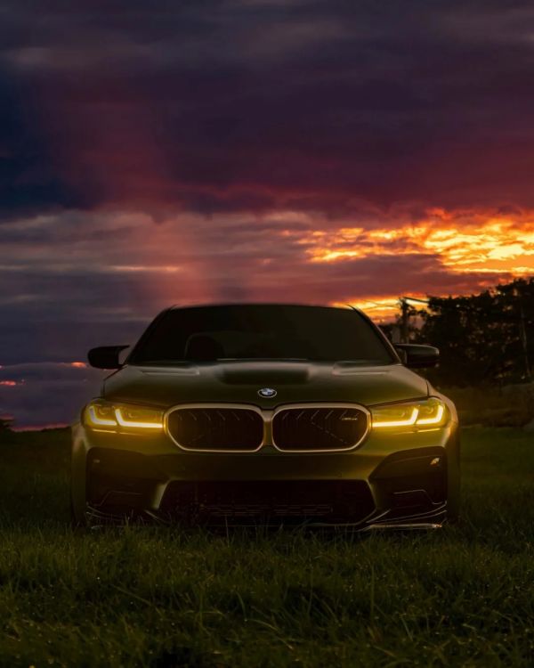 sky,car,automotive lighting,hood,cloud,atmosphere