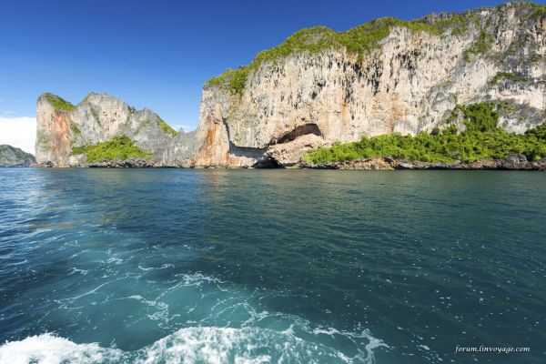 barco,mar,veículo,baía,costa,penhasco