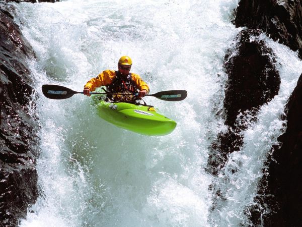 boat,water,vehicle,river,paddle,oar