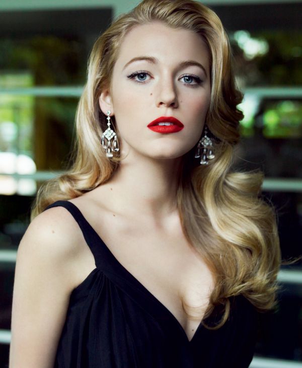 Blake Lively,women,blonde,blue eyes,red lipstick,women indoors