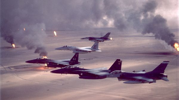 F 15 Strike Eagle,General Dynamics F 16 Fighting Falcon,jet fighter,2560x1440 px,Gulf War,Kuwait