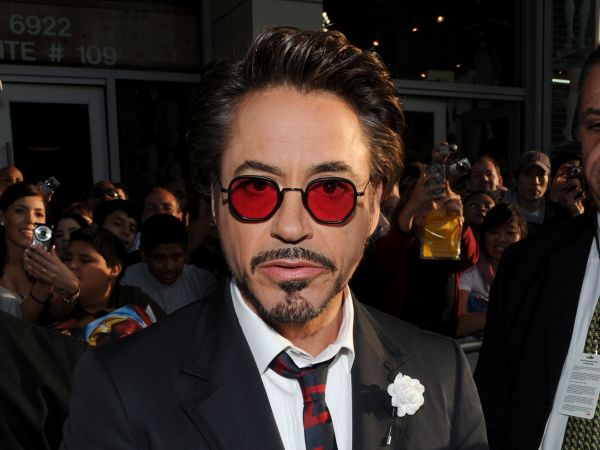 Robert Downey Jr,skuespiller,Hollywood,briller,jakke,stilfuld