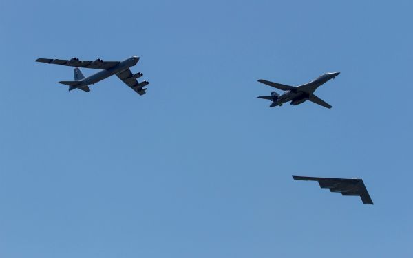 vehículo,avión,aeronave,aeronave militar,Bombardeo,Rockwell B 1 Lancer