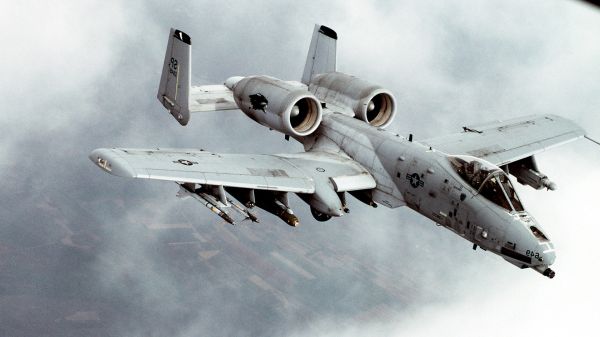 fly,fly,Fairchild Republic En 10 Thunderbolt II,militærfly,jetjager,maskinpistol