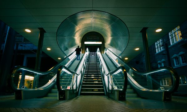 reflexión,gente,Paisaje urbano,noche,arquitectura,futurista