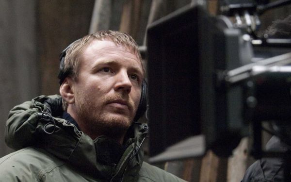 Guy Ritchie,hår,Person,mand,ansigtshår,producent